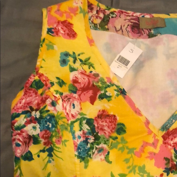 Dress - Picture 6 of 9